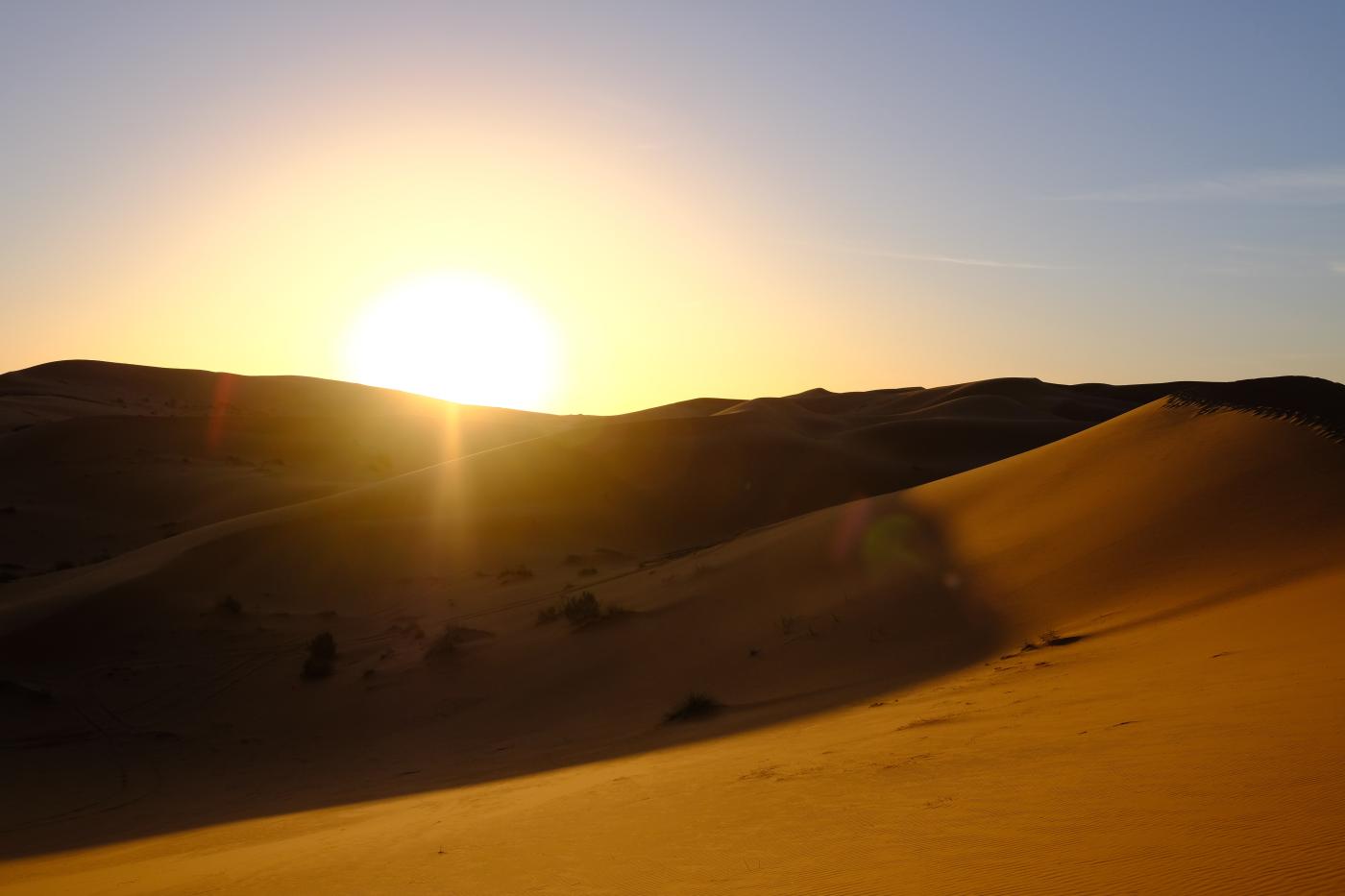 Puesta de sol en el desierto