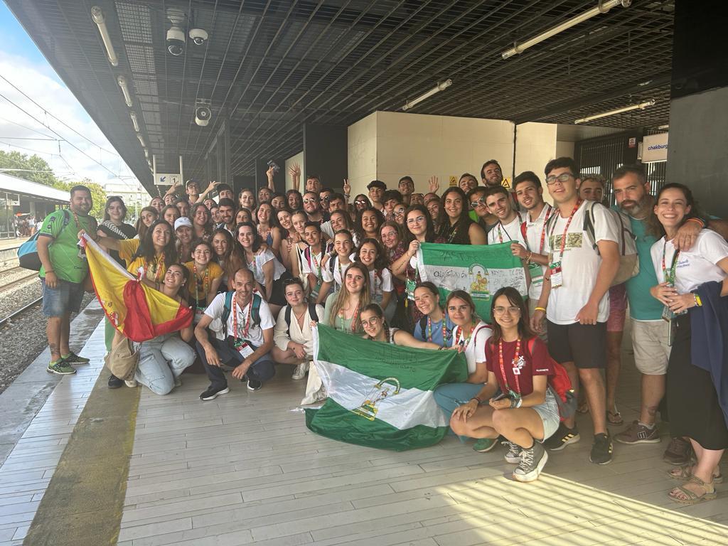 Una mañana de catequesis, confesión y Eucaristía, y una tarde de concierto