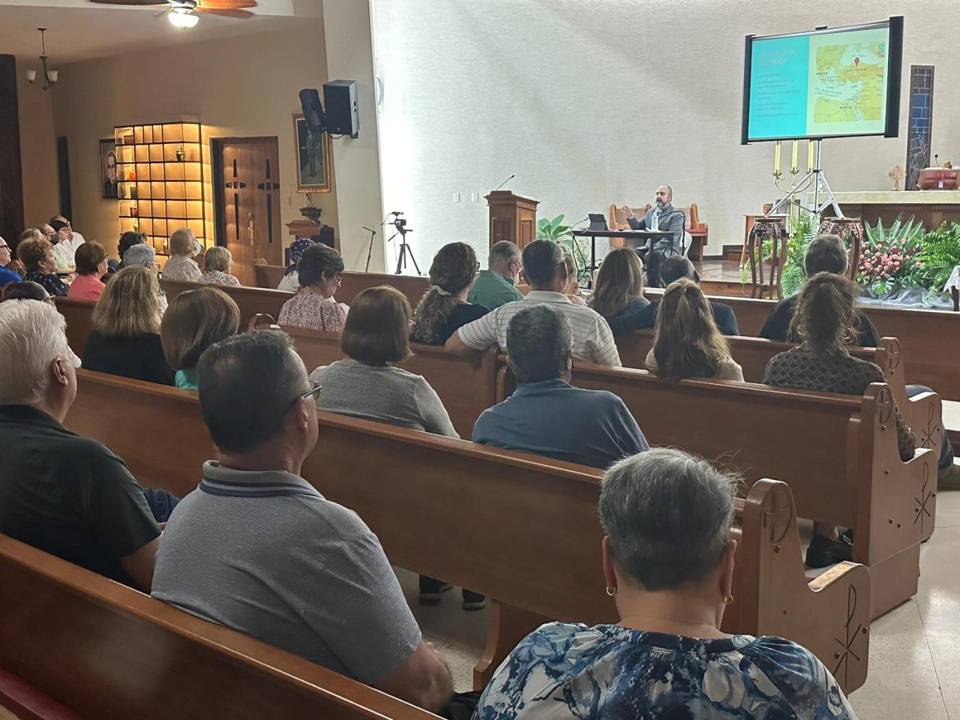 Emilio López: «Un artículo que escribí en una revista teológica me ha llevado a dar un curso bíblico en Puerto Rico»