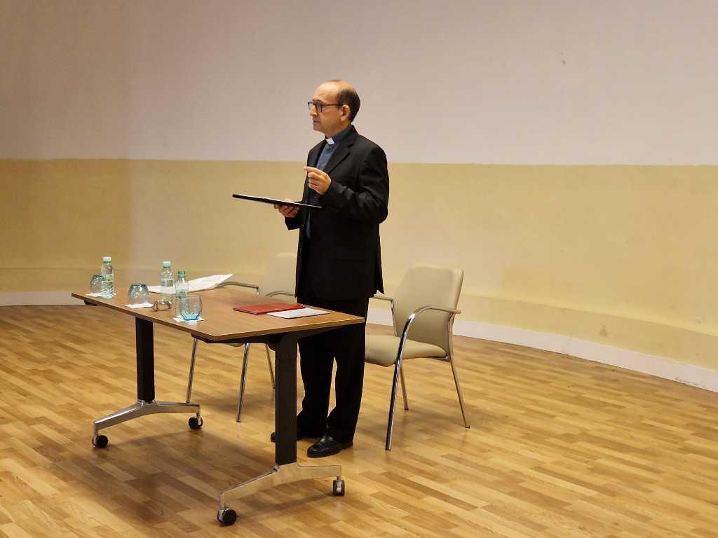 Más de 100 personas participaron del curso de acólitos