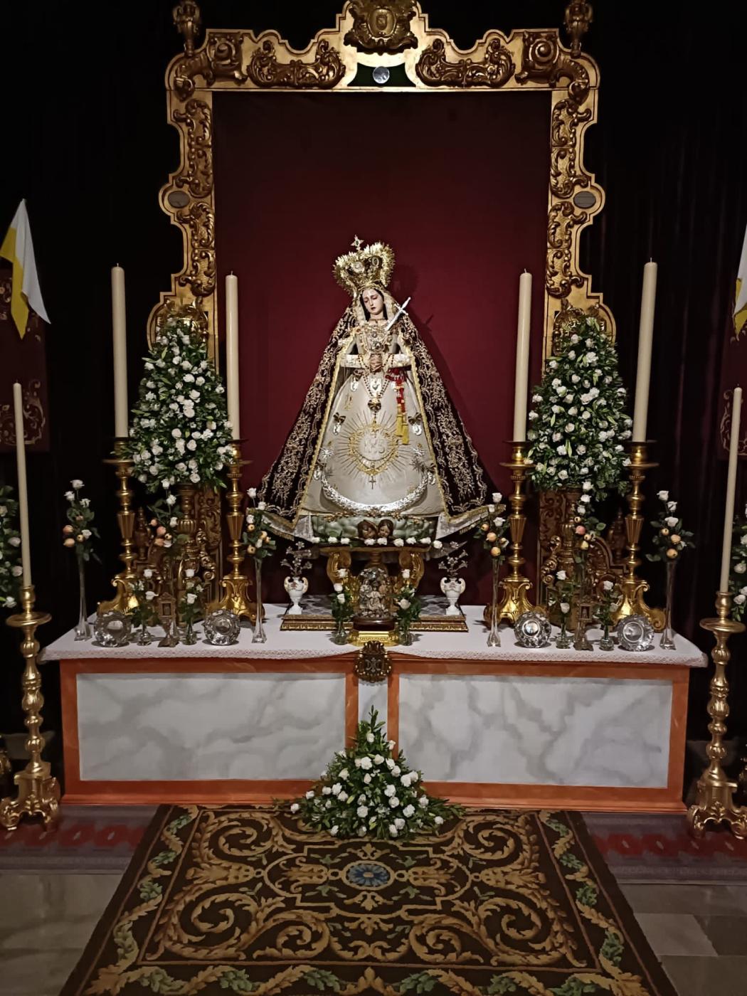 Bendición de la nueva imagen de Santa María del Valle en la parroquia de la Natividad