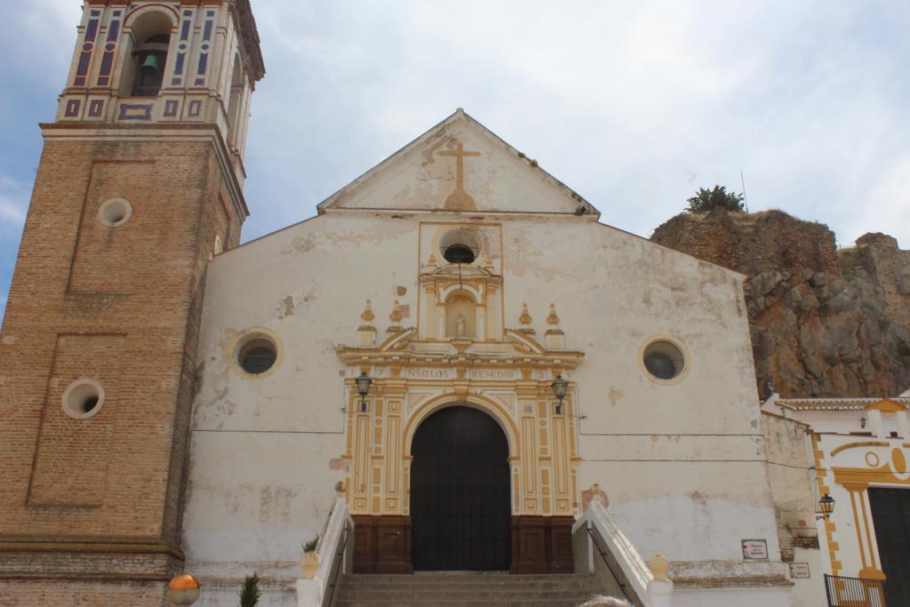 Aspecto de la iglesia de Ardales antes de su restauración