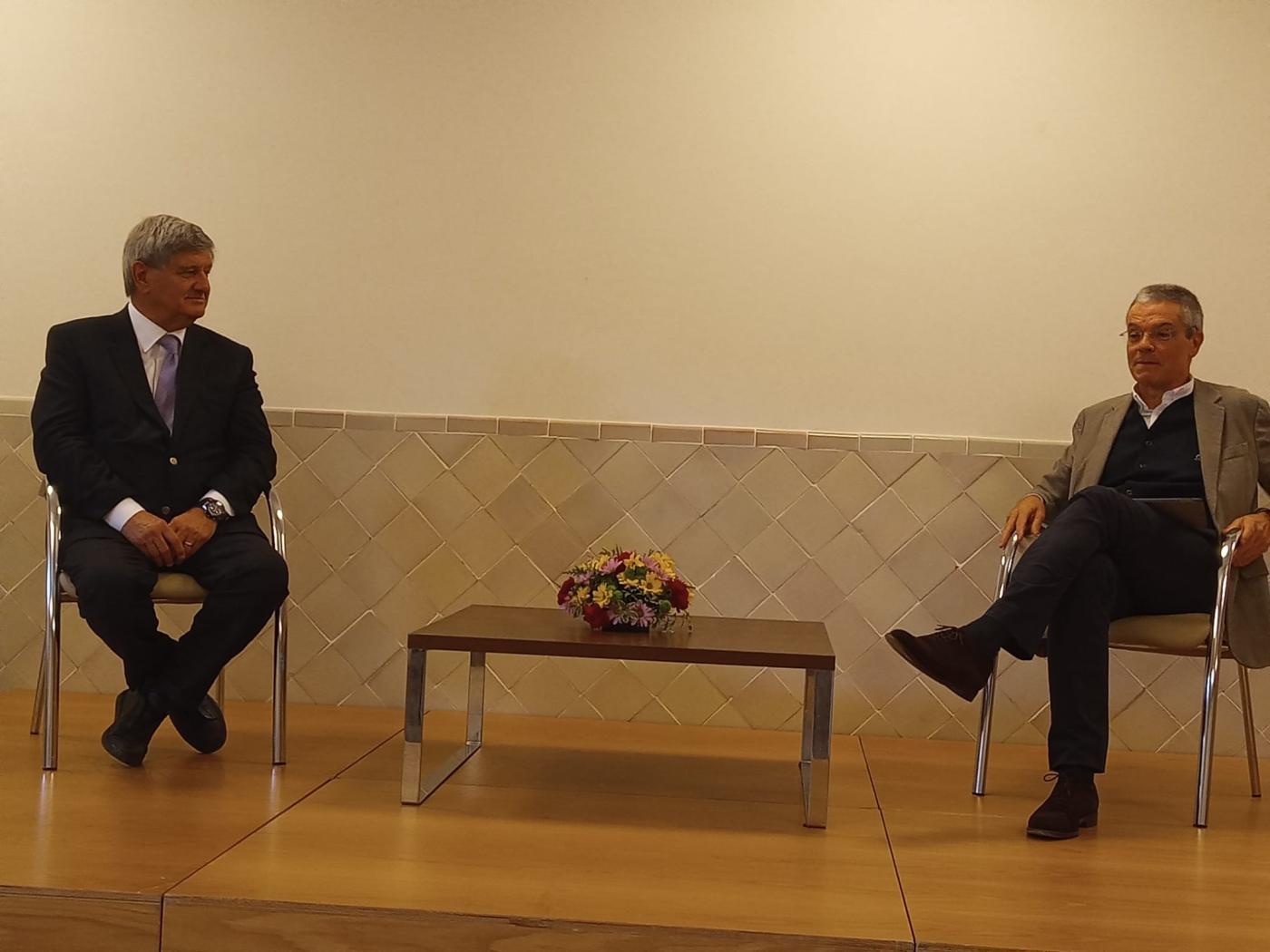 Raúl Diez Canseco, en "Testimonios sobre educación"