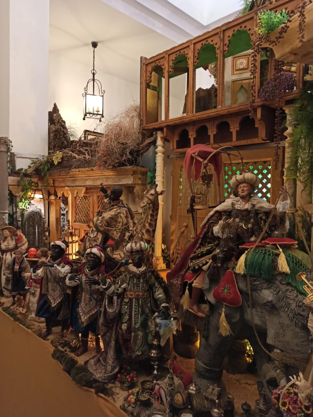 La parroquia de Fátima inaugura un Belén napolitano