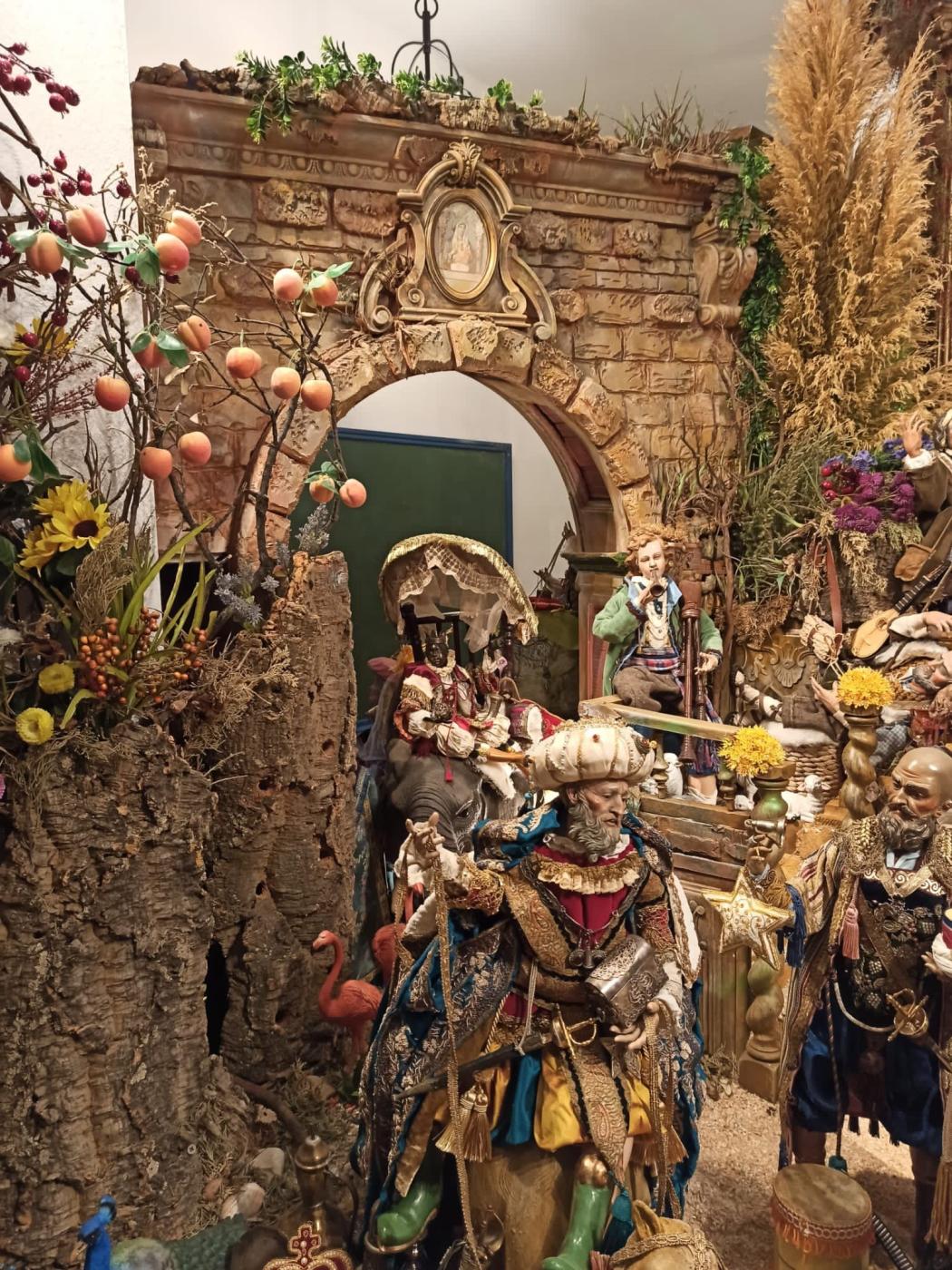 La parroquia de Fátima inaugura un Belén napolitano