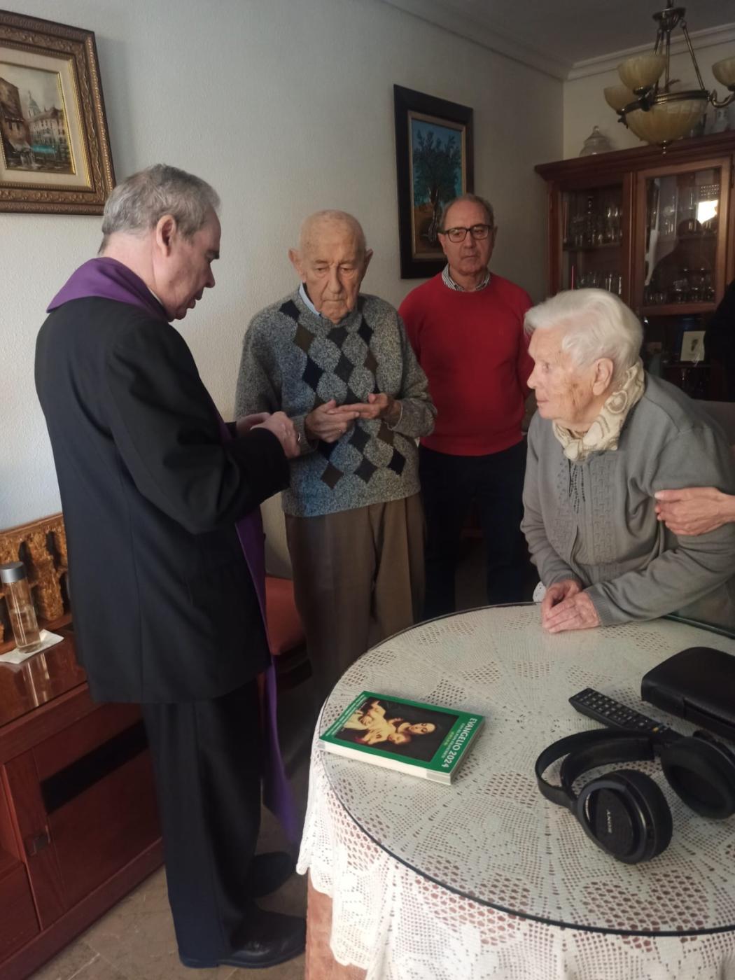 «Somos una comunidad acogedora que vive la alegría de la fe»