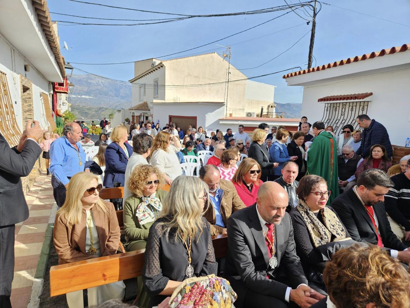 Benamocarra acoge una nueva imagen de santa María de la Cabeza