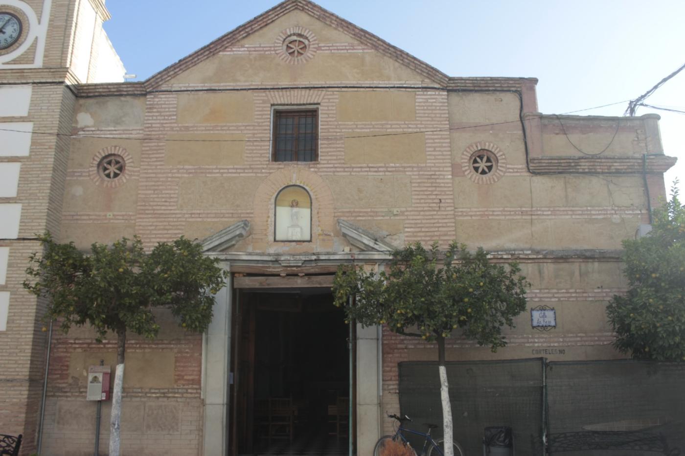 Parroquia de San Juan Bautista, en Cuevas Bajas, antes de su restauración