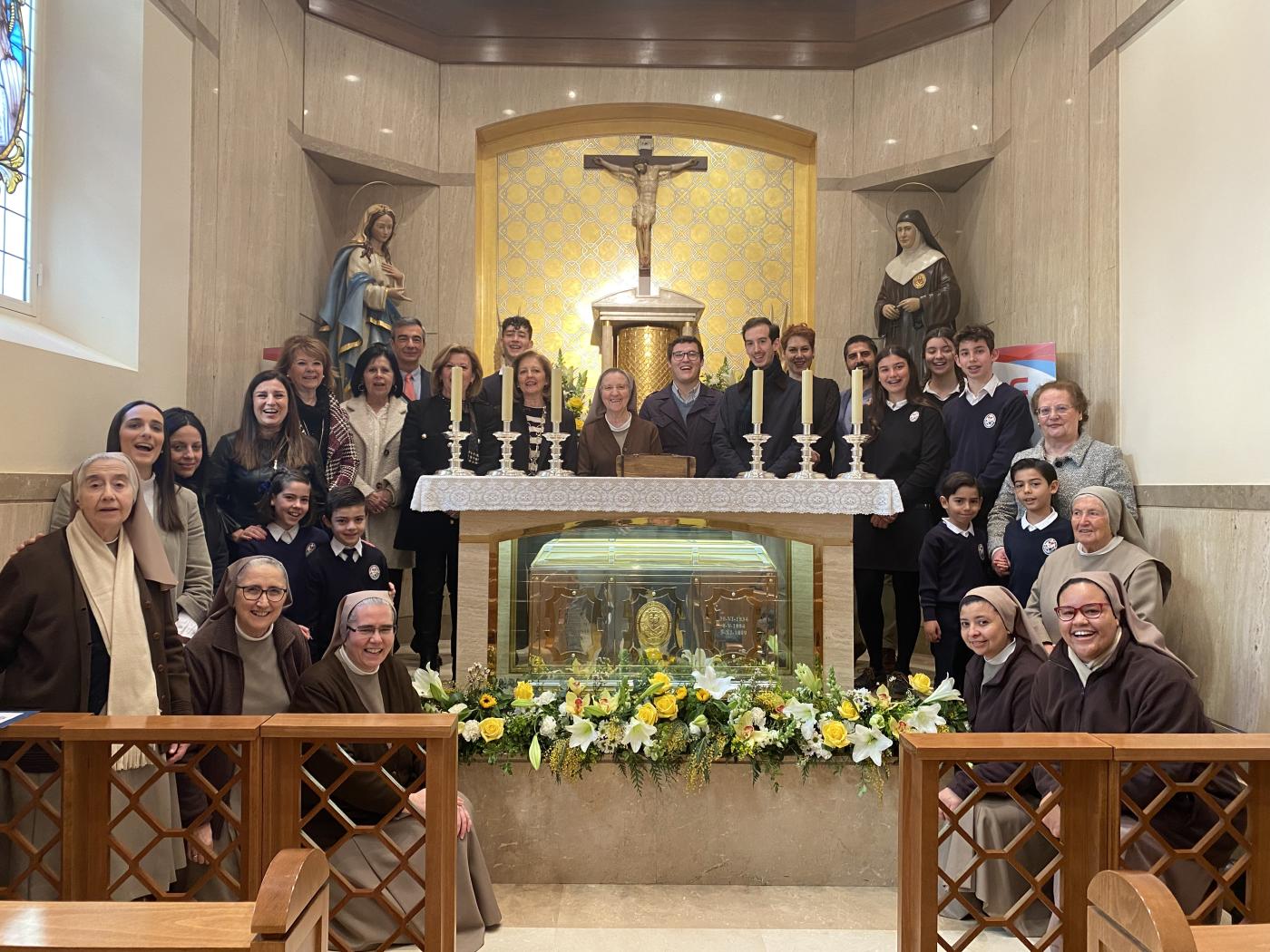 Las Hermanas Franciscanas de los Sagrados Corazones abren el 125 aniversario del Paso de Madre Carmen a la Vida Eterna
