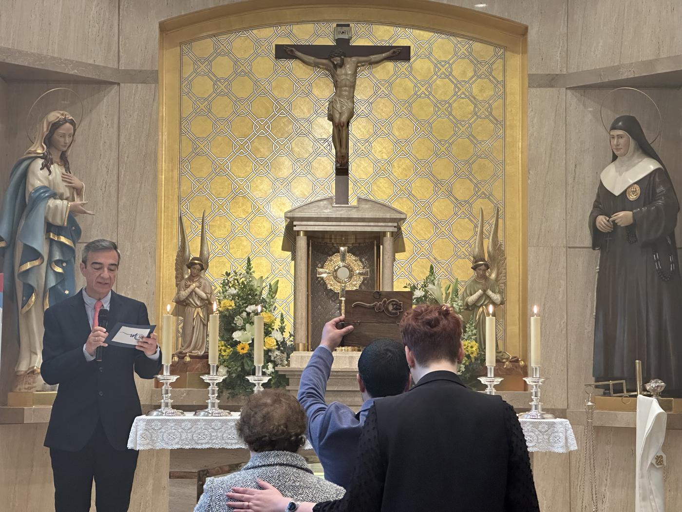 Las Hermanas Franciscanas de los Sagrados Corazones abren el 125 aniversario del Paso de Madre Carmen a la Vida Eterna