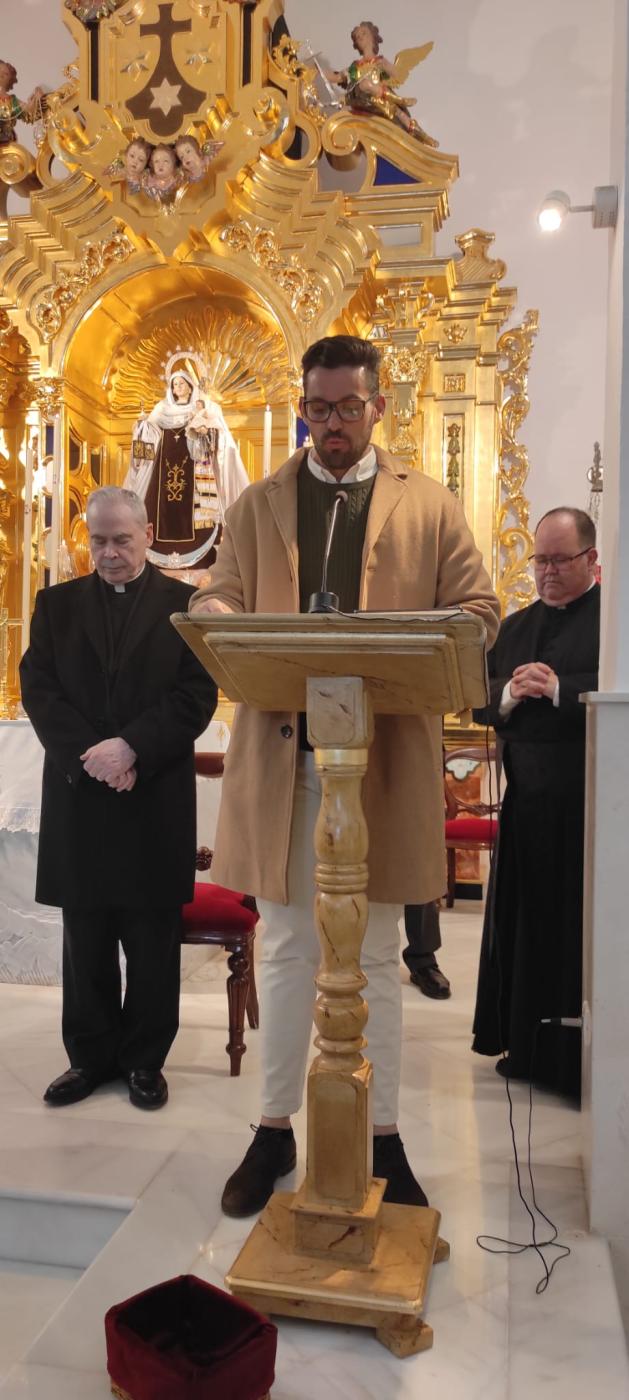 «Nuestra pequeña iglesia es un mar sin orillas en el que muchos se paran para venerar a Ntra. Sra. del Carmen»