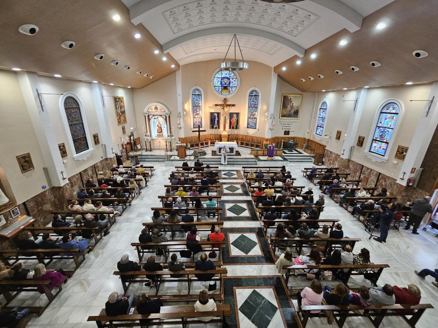 Visita Pastoral a la parroquia de Nuestra Señora del Carmen de Fuengirola // M. DÍAZ
