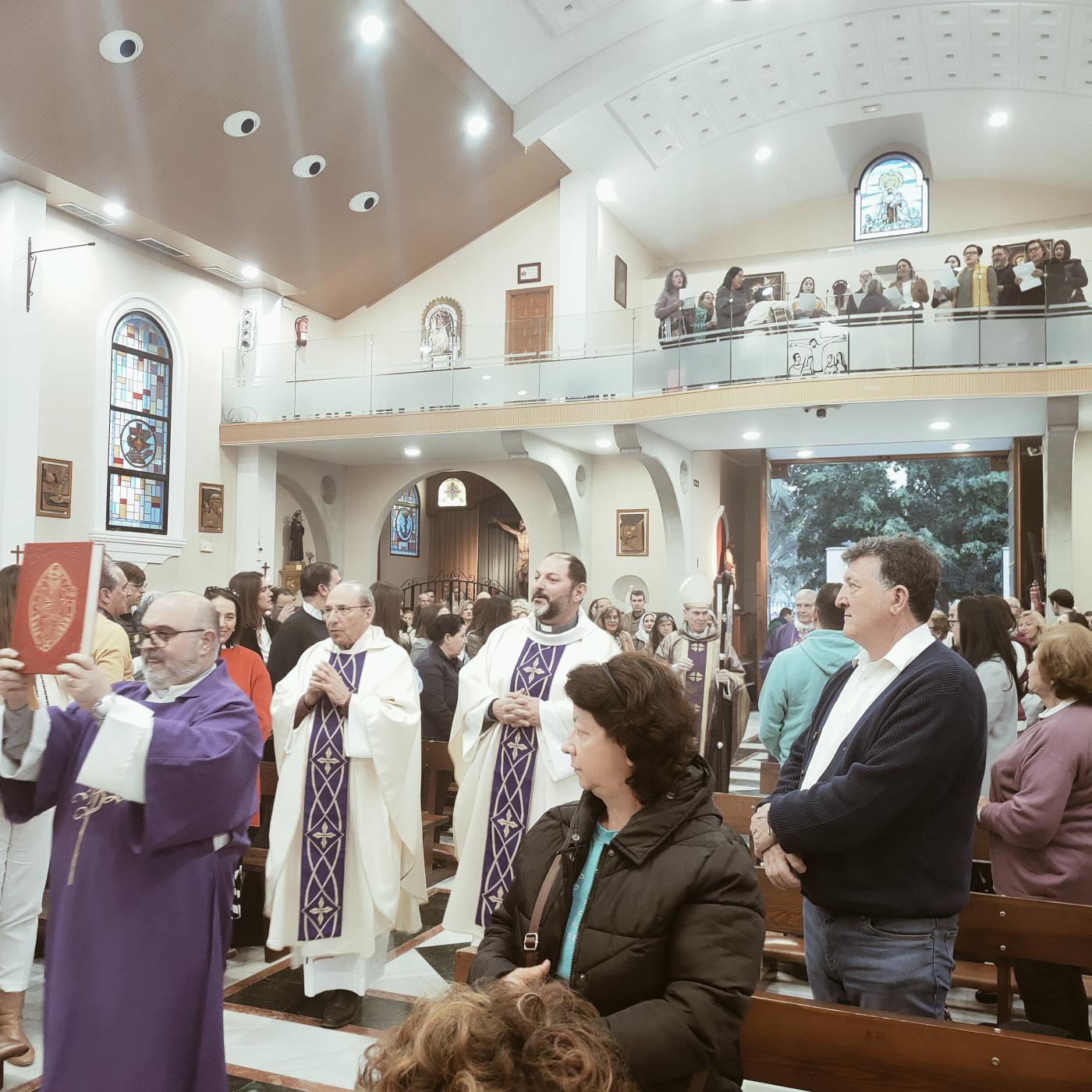 Visita Pastoral a la parroquia de Nuestra Señora del Carmen de Fuengirola // M. DÍAZ