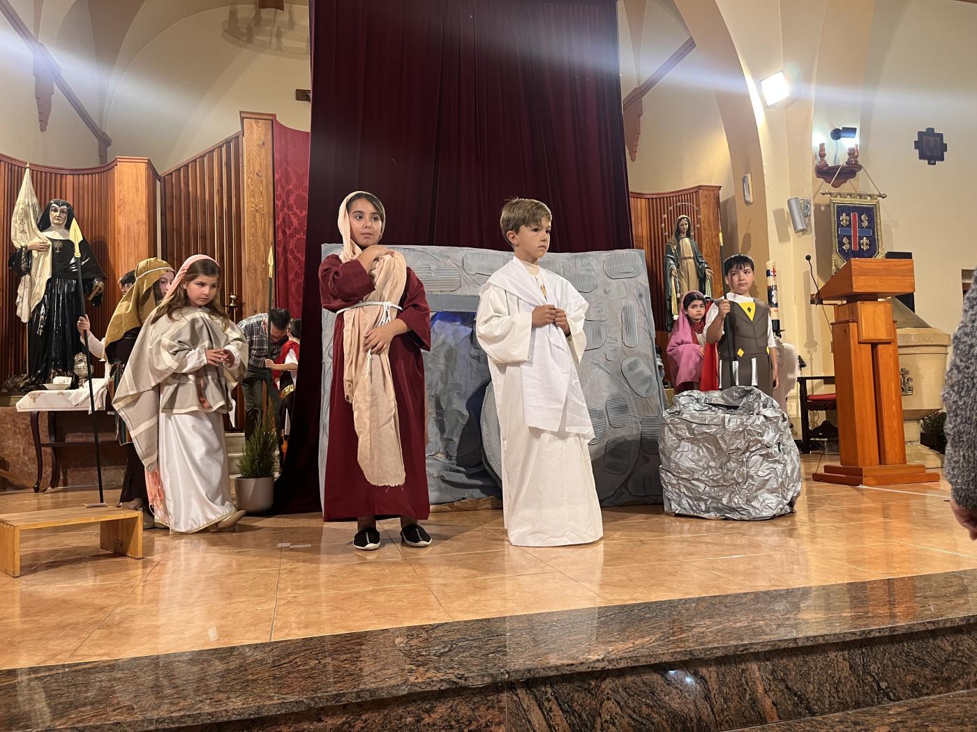 Los niños y adolescentes de Melilla ponen en escena un Via Crucis viviente