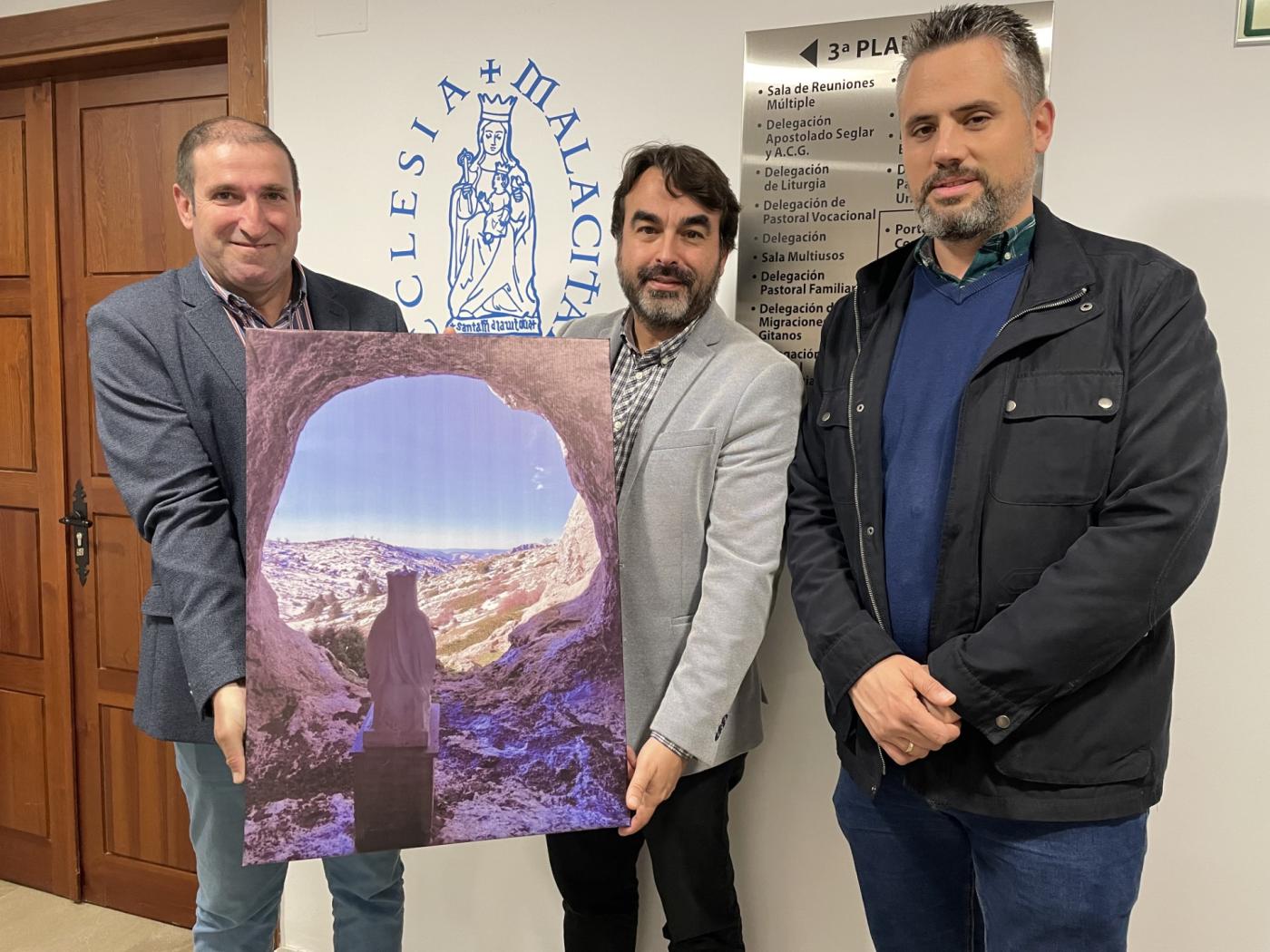 «En Tolox podemos visitar una imagen de la Victoria a 1.900 metros de altitud»