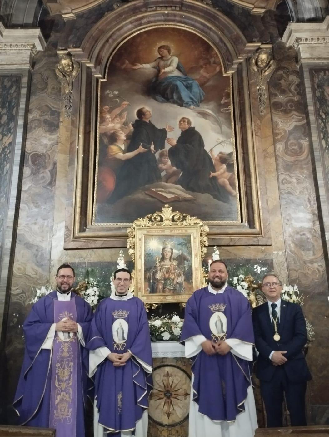 La imagen de la patrona de Málaga bendecida por el Papa se ha instalado en la capilla de los mártires de la Basílica de Sant’Andrea delle Fratte