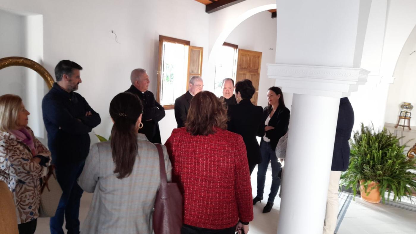 «El momento más emotivo de la Visita... la acogida de los niños a D. Jesús»