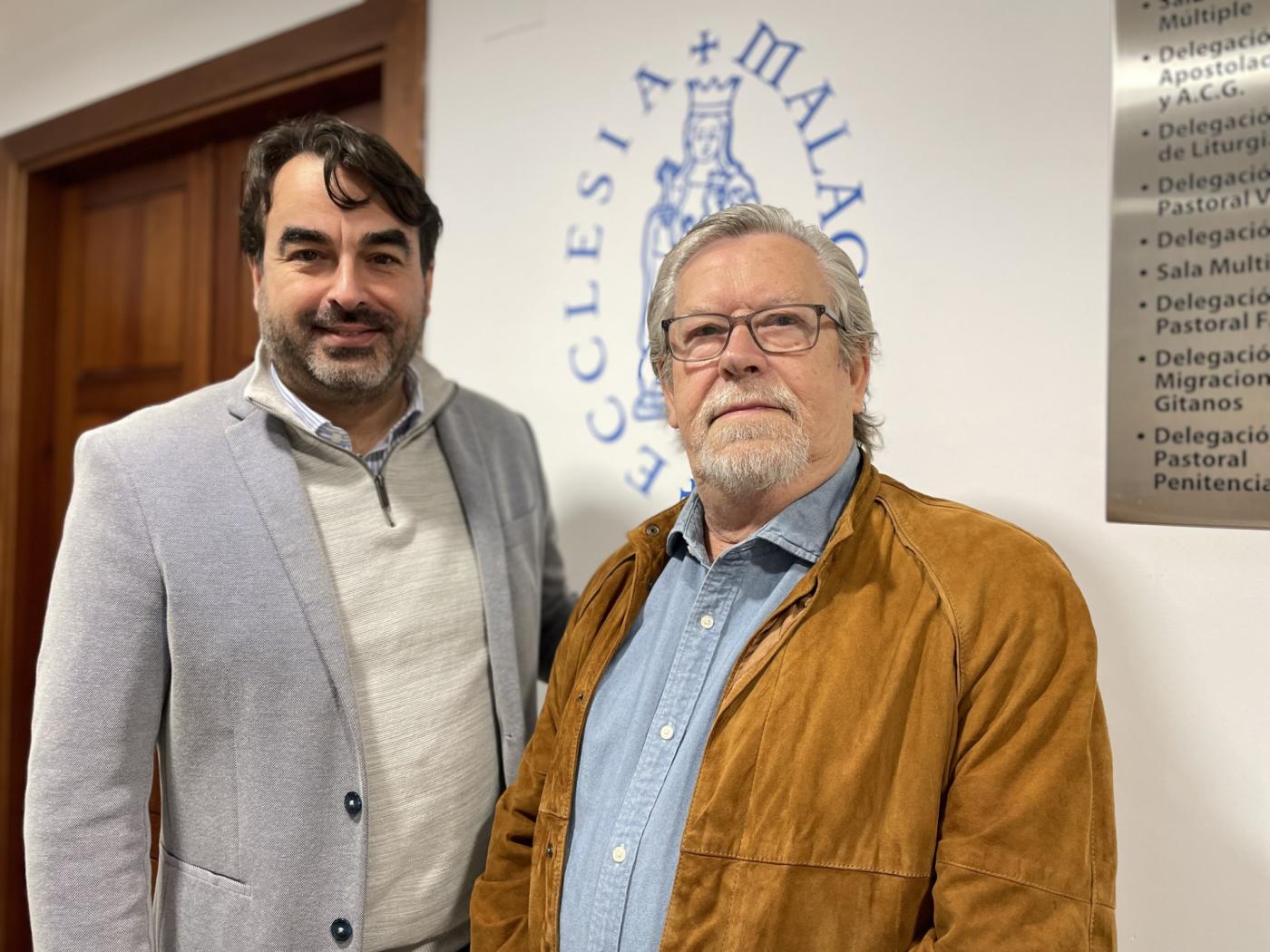 Manuel Moreno: «Más de 500 metros de cinta de raso componen los 8 trajes de los Seises de la Escolanía de la Victoria»