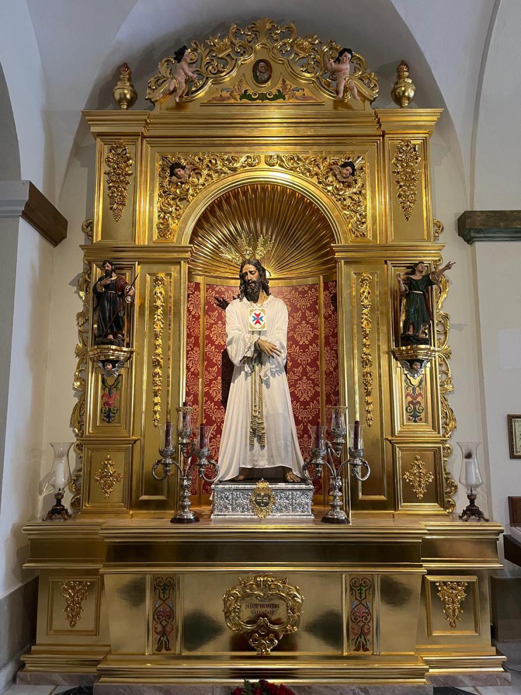 Mons. Catalá visita la parroquia de los Remedios en Estepona