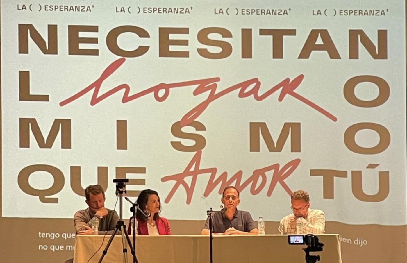 Seglares y sacerdotes se unen para acompañar a las personas sin hogar