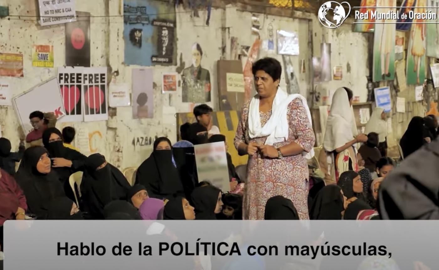 Francisco invita a rezar por los líderes políticos