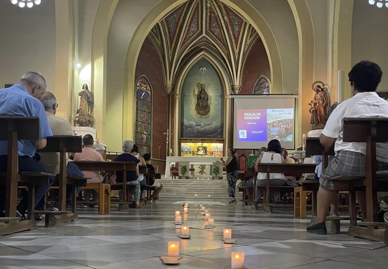 Vigilia de oración por las migraciones: «La Iglesia de Málaga nos ha hecho sabernos acogidos, protegidos, promovidos e integrados»