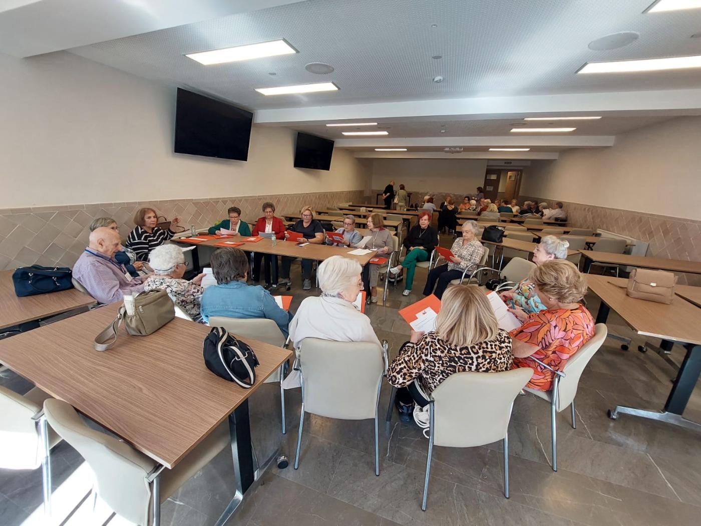 Vida Ascendente Andalucía peregrinó por la Esperanza en Málaga