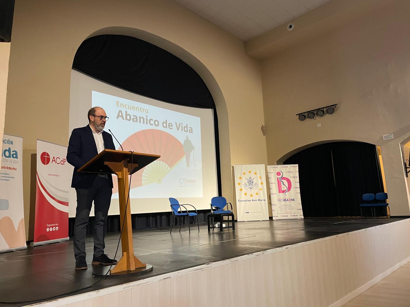 Encuentro "Abanico de vida" // E. LLAMAS