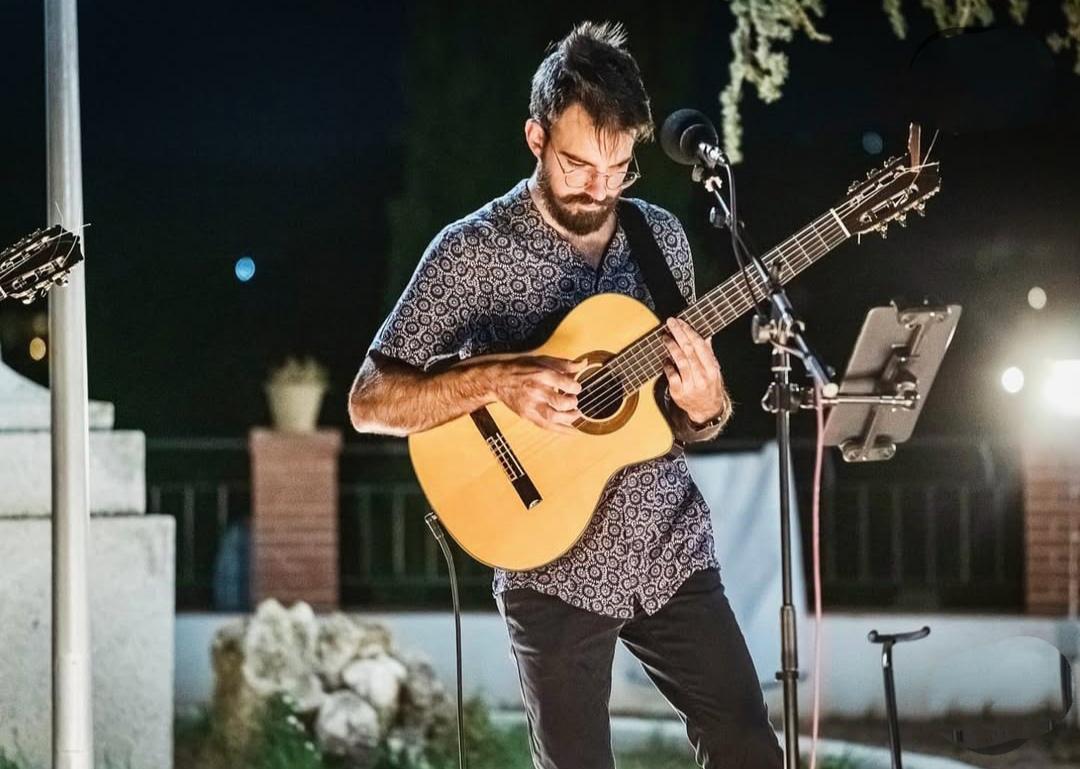 Nos rezamos cantando, en Adviento, con Juan Baena