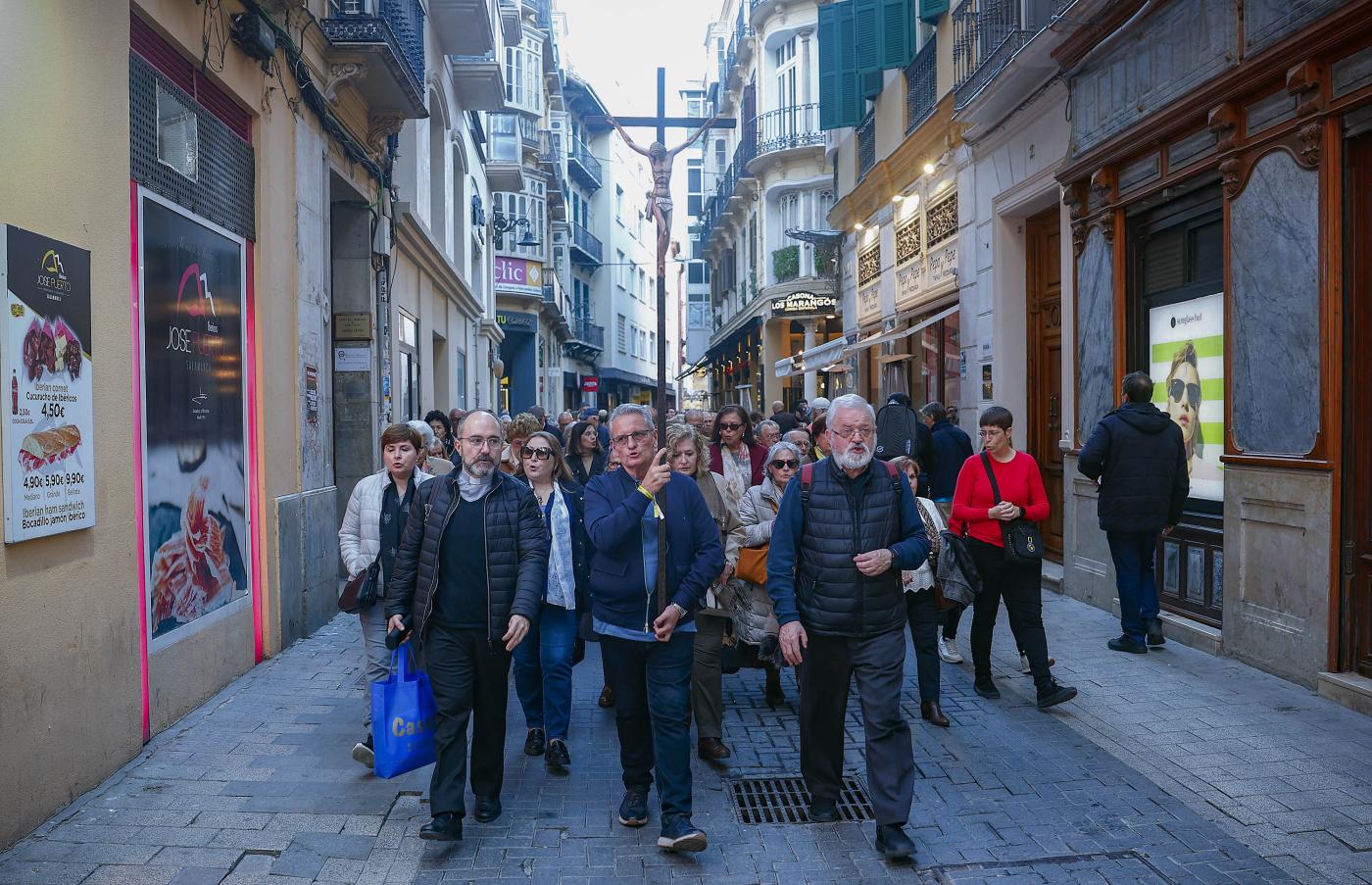 El arciprestazgo de San Cayetano peregrina a la Catedral por el Jubileo