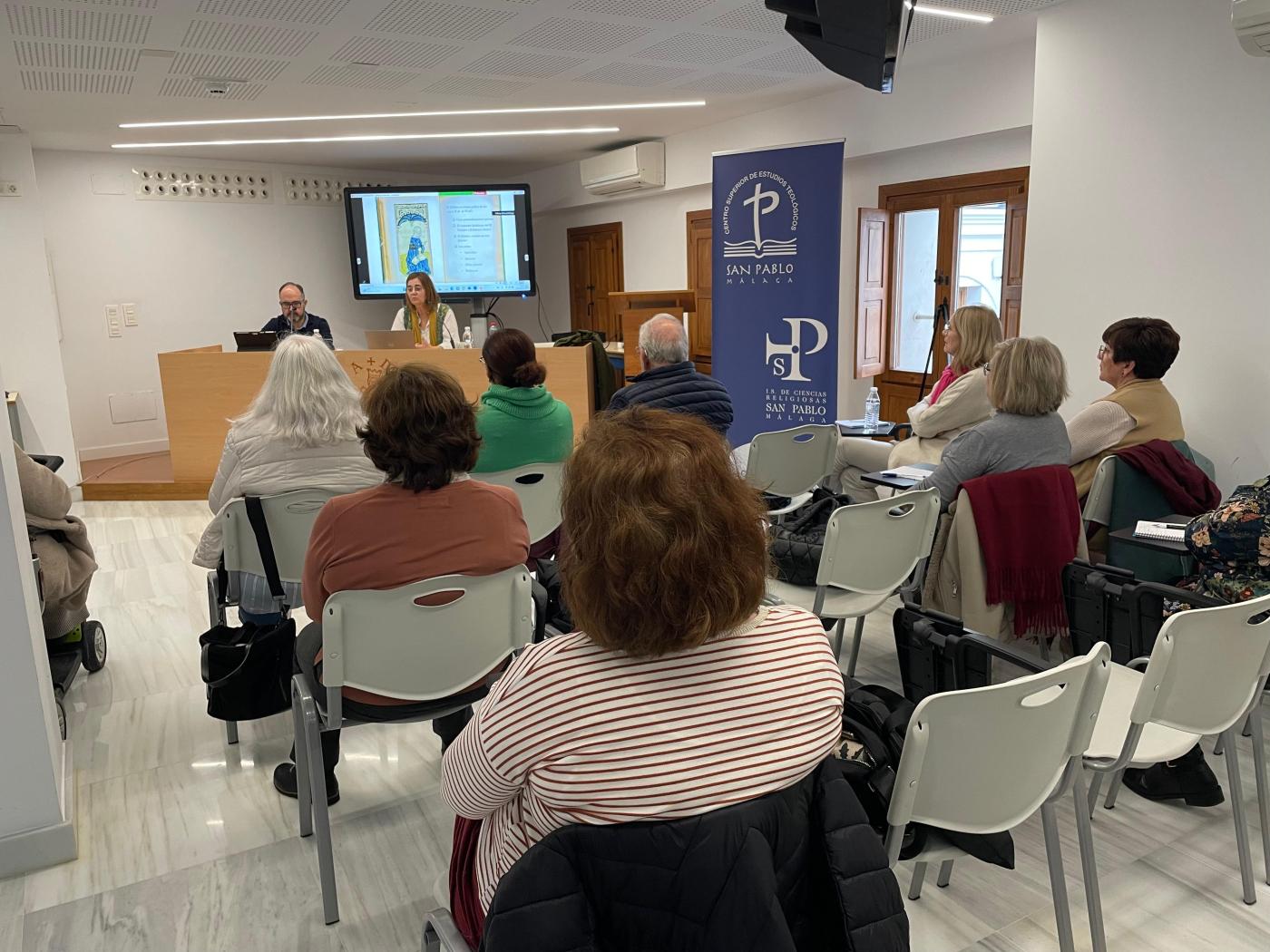 La formación en el pontificado de D. Jesús, la Virgen de la Victoria y una canción de acción de gracias, en Iglesia Noticia