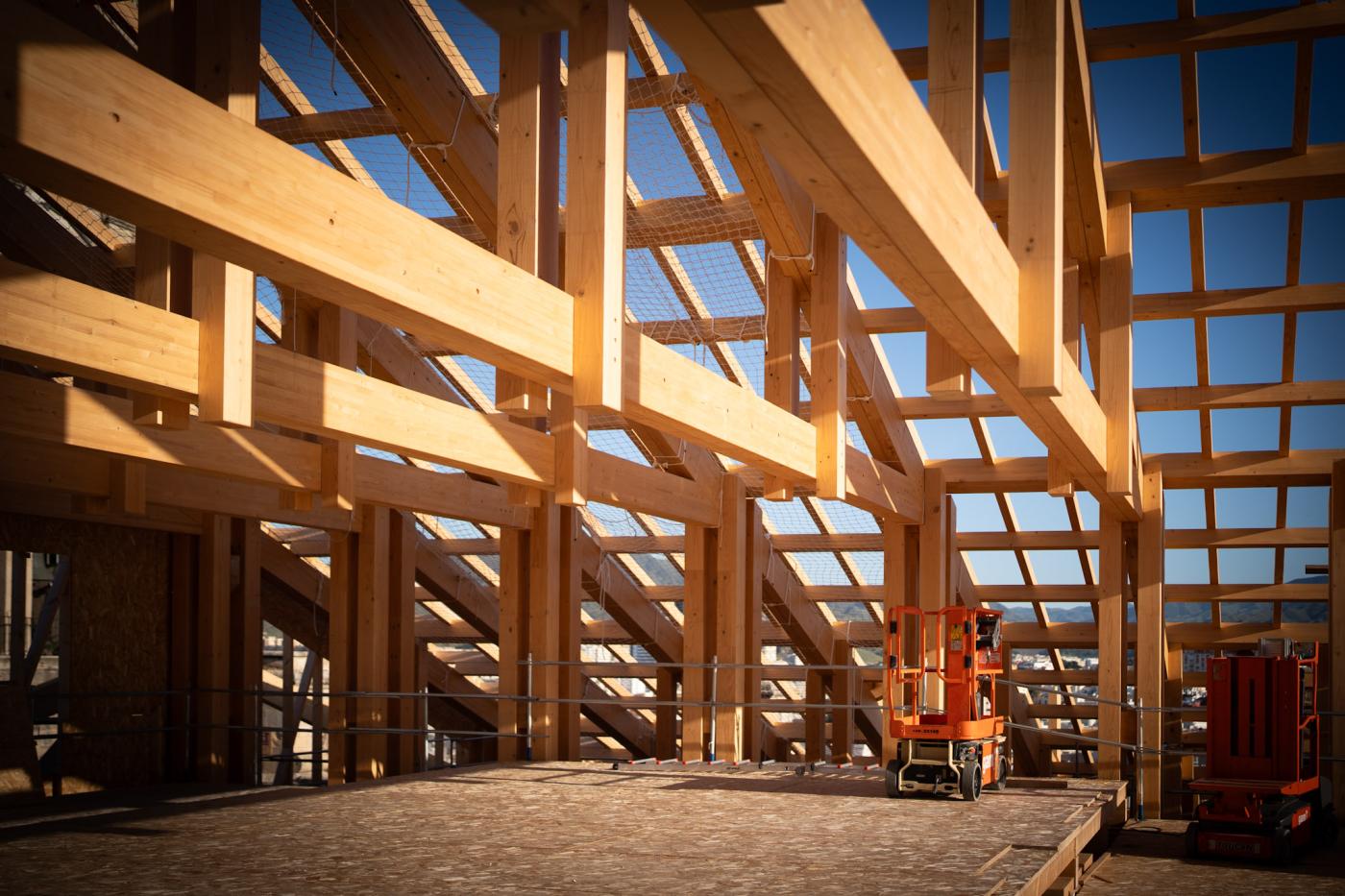 Visita del alcalde y miembros de la corporación municipal a las obras de la Catedral de Málaga