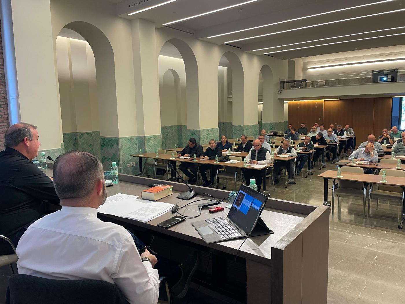 Audio de las ponencias del sacerdote Emilio López sobre la Dei Verbum