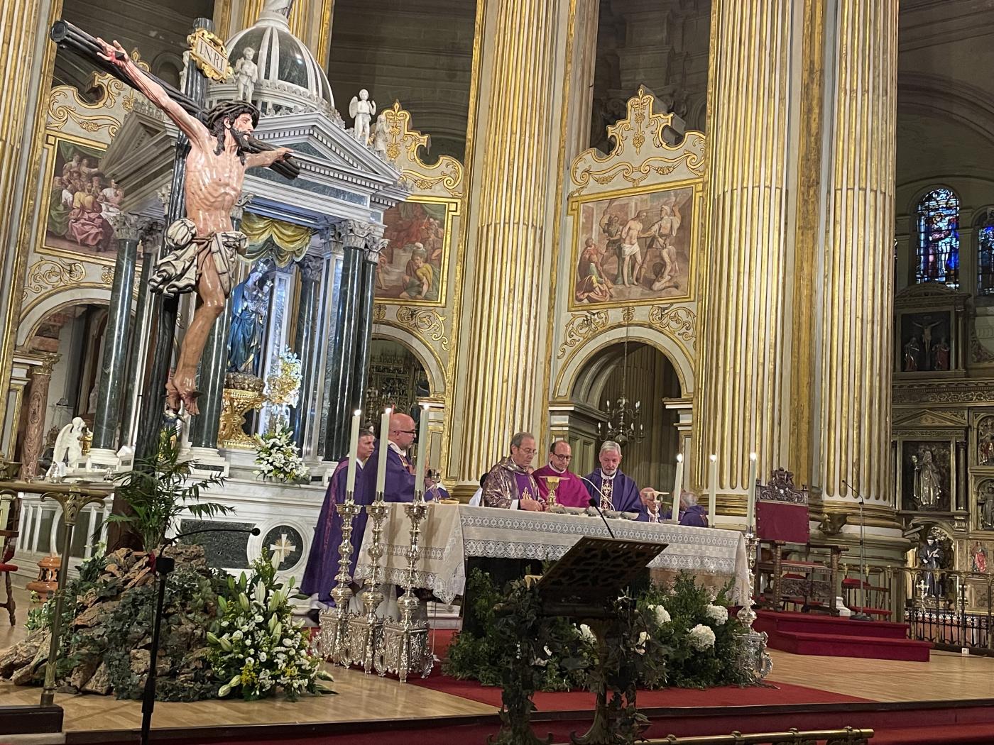 Mons. Pérez: «Francisco supo amar a la Iglesia y supo entregarse por la Iglesia»