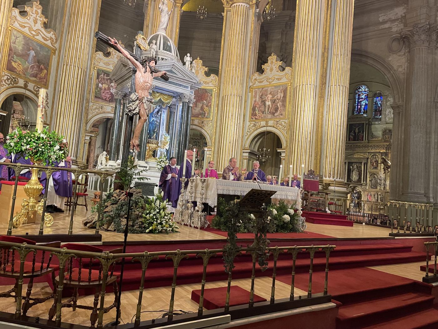 Mons. Pérez: «Francisco supo amar a la Iglesia y supo entregarse por la Iglesia»