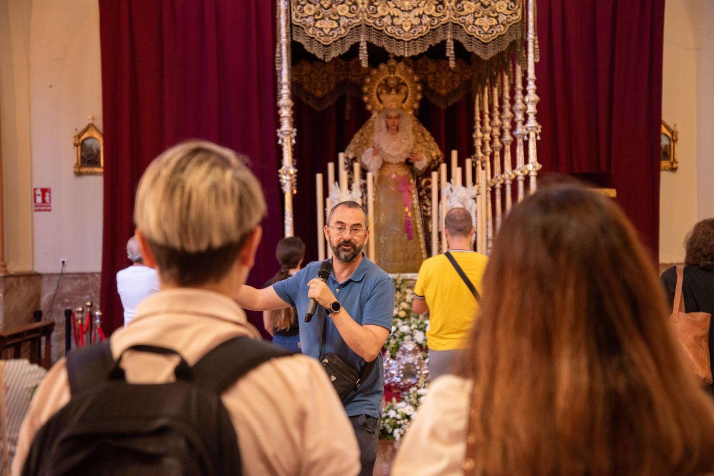 Parada de la Línea 105 en la parroquia de San Pablo