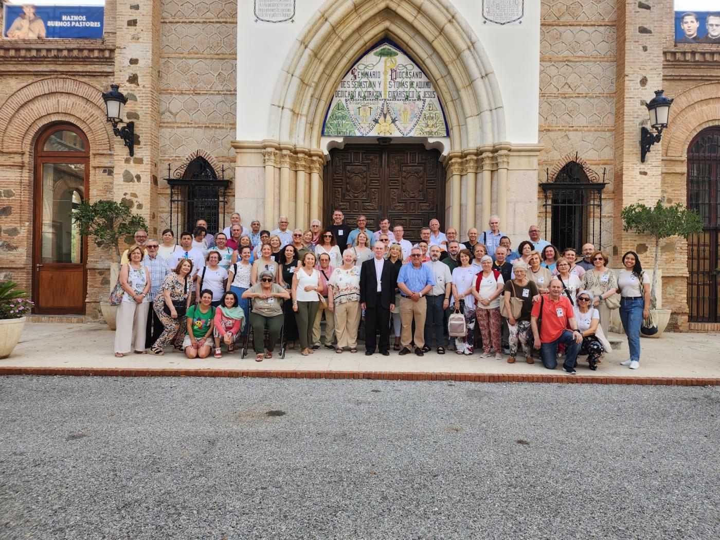 Los laicos comparten una mañana de testimonios, formación, oración y vida