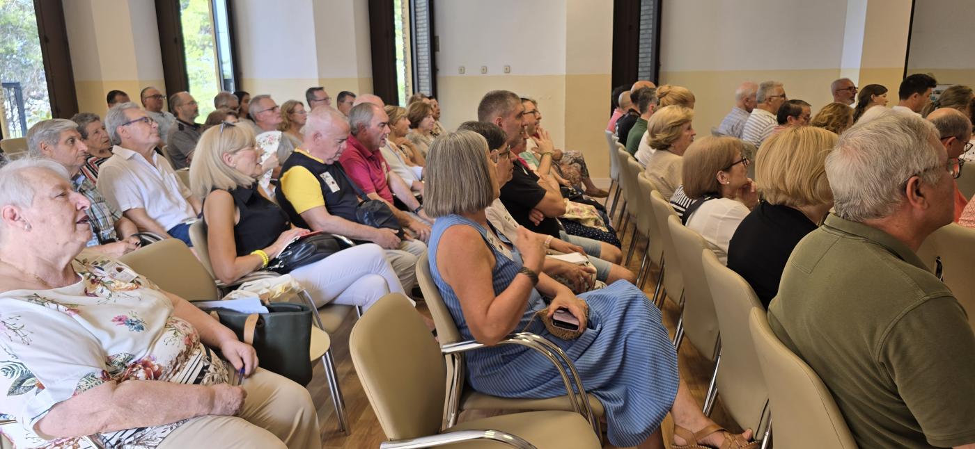 Los laicos comparten una mañana de testimonios, formación, oración y vida