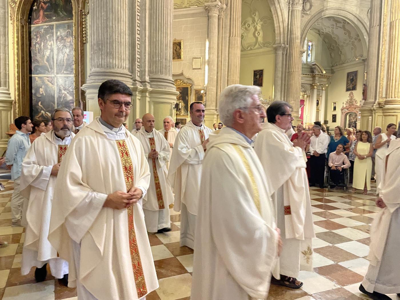 Ordenación sacerdotal de Antonio del Río y José Ignacio Postigo en la Catedral de Málaga // E. LLAMAS