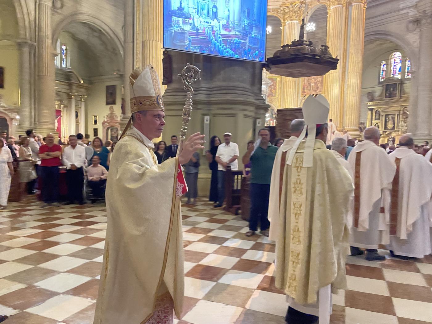 Ordenación sacerdotal de Antonio del Río y José Ignacio Postigo en la Catedral de Málaga // E. LLAMAS