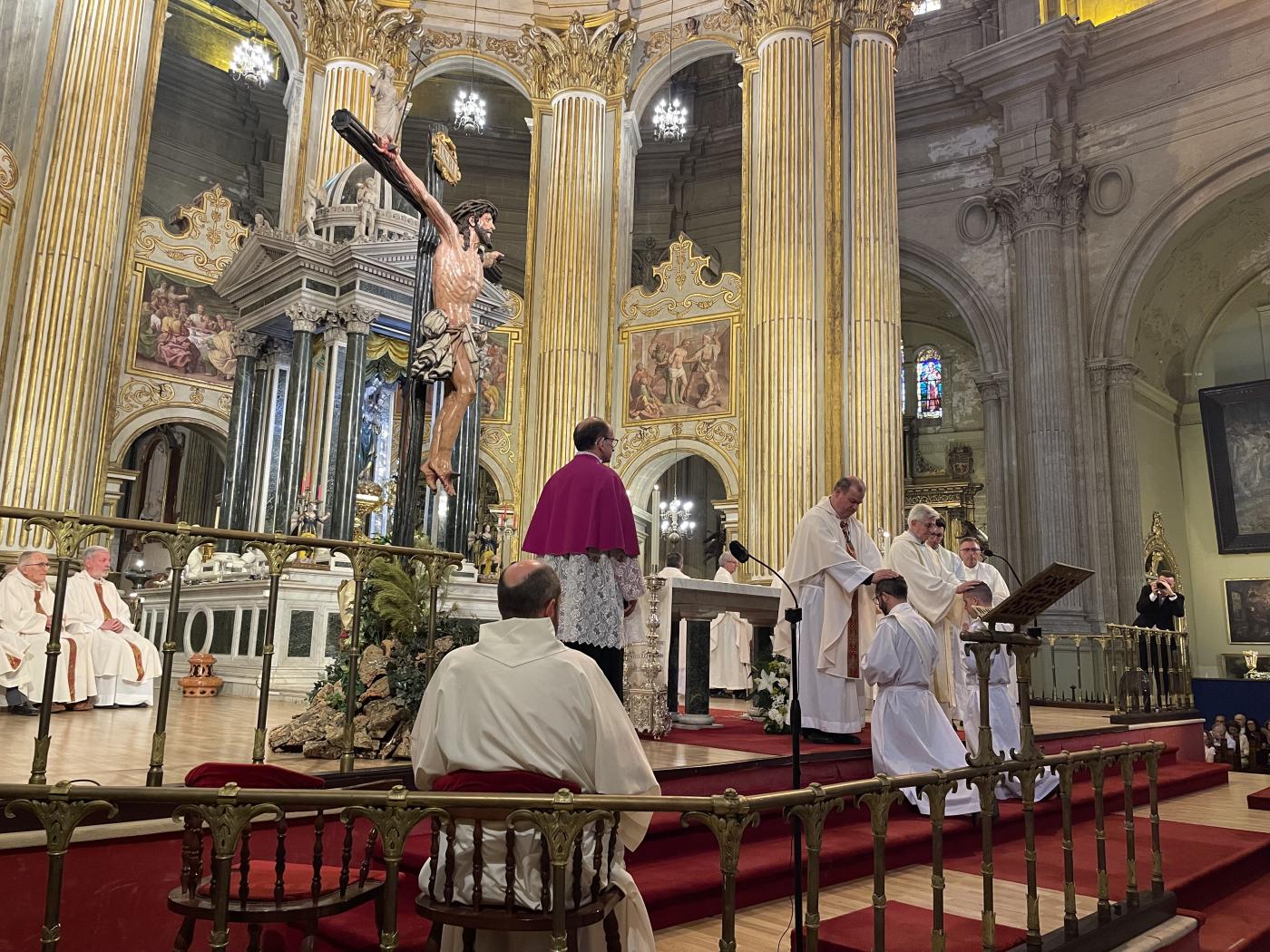 Ordenación sacerdotal de Antonio del Río y José Ignacio Postigo en la Catedral de Málaga // E. LLAMAS