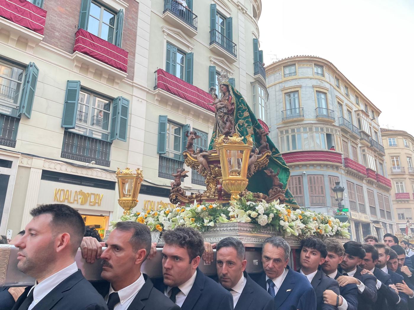 Imágenes de la procesión del Corpus Christi por las calles de Málaga