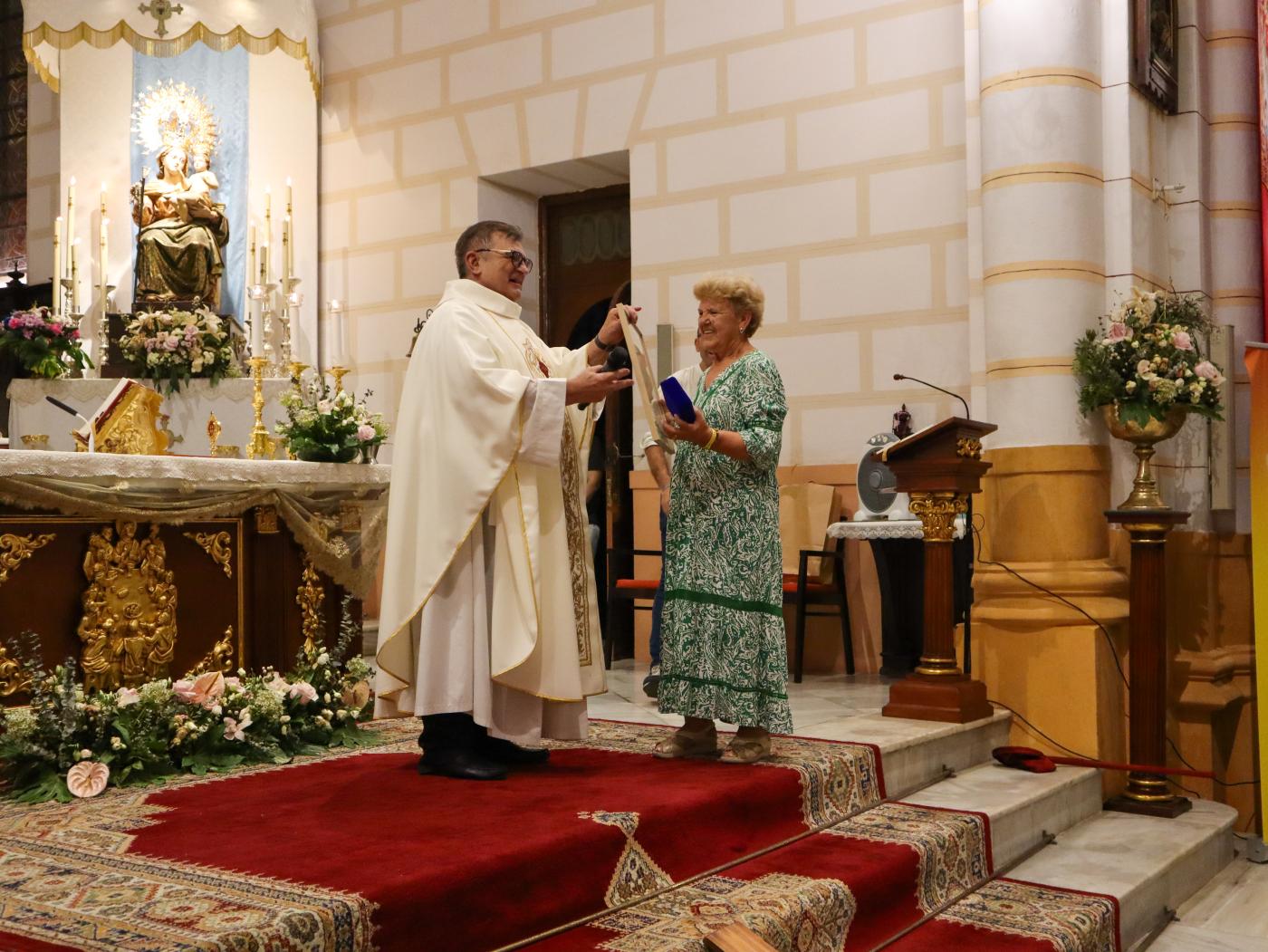 «Me llaman feligresa “todoterreno” y así es, dispuesta para lo que se necesite»