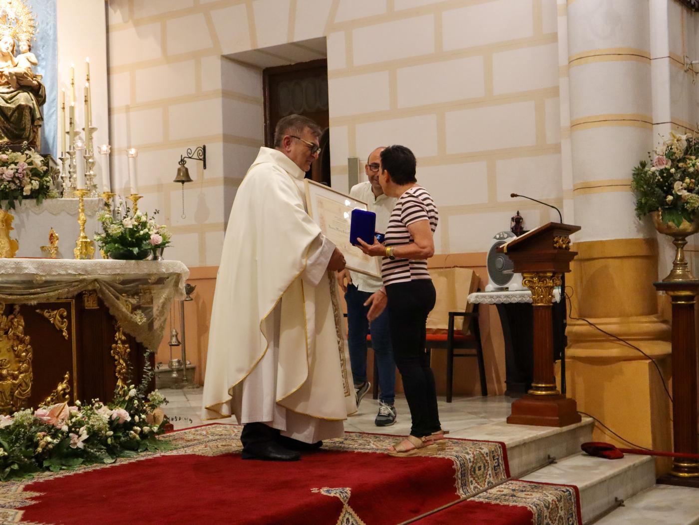 «Me llaman feligresa “todoterreno” y así es, dispuesta para lo que se necesite»