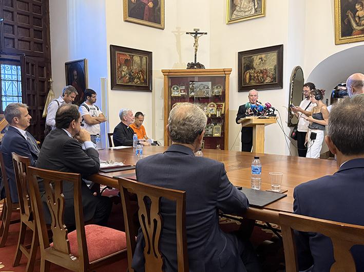 Intervención de Mons. Jesús Catalá durante la firma del convenio entre Fundación Iberdrola España y el Cablido Catedralicio