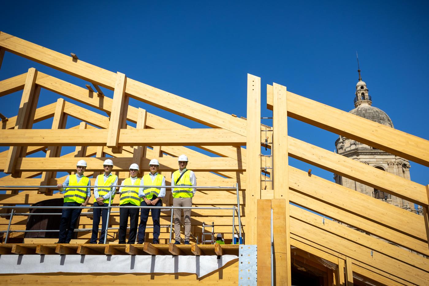 Visita a las obras de las cubiertas de la Catedral de la Diputación Provincial y Fundación Unicaja