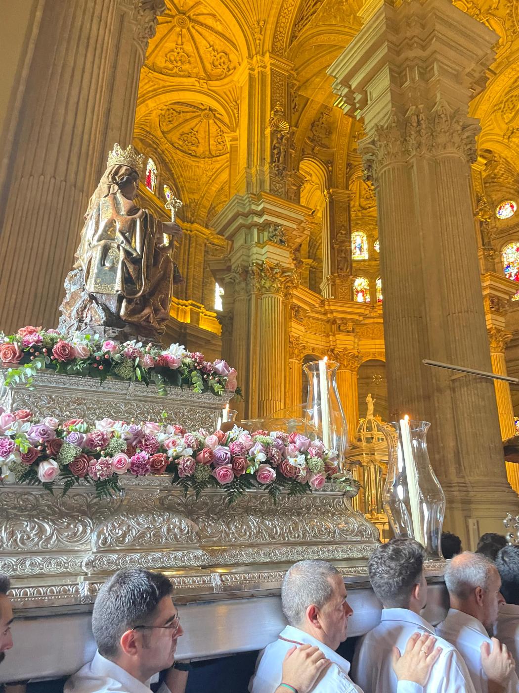 Bajada de Santa María de la Victoria a la Catedral