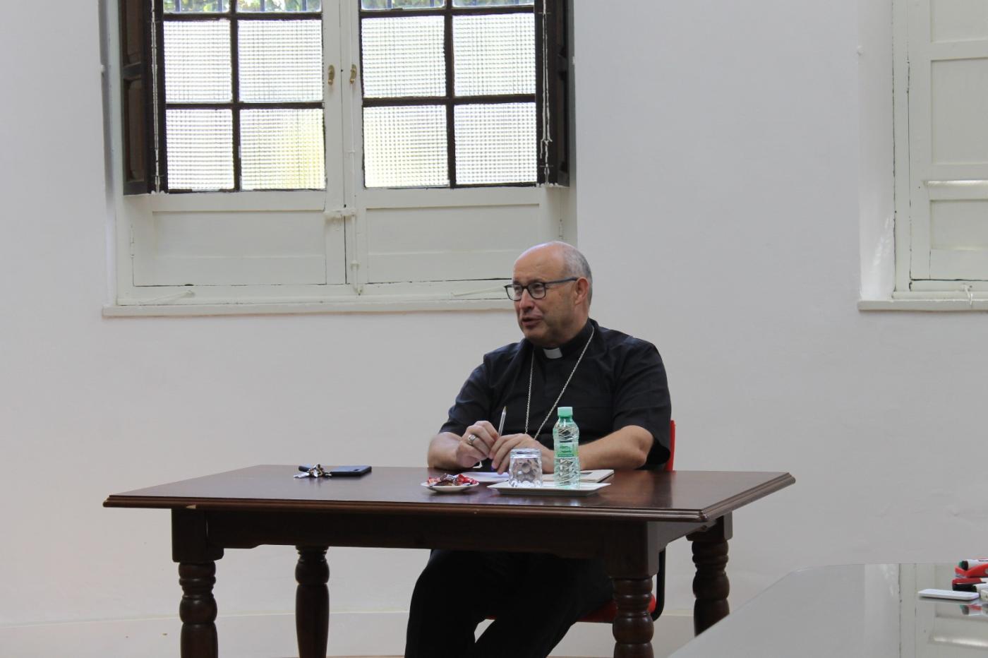 El Seminario diocesano recibe la visita del obispo