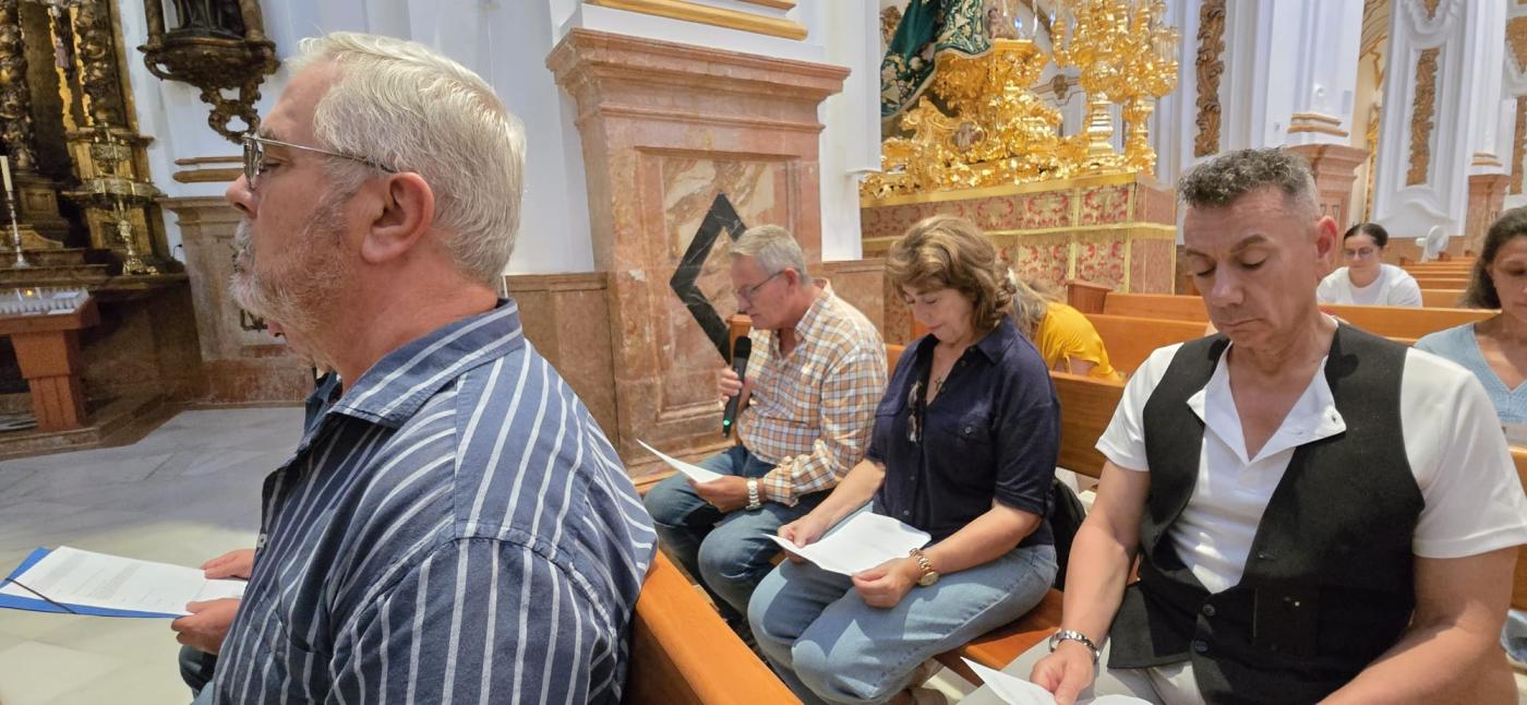 La Delegación de Apostolado Seglar inició el curso con una oración de Taizé