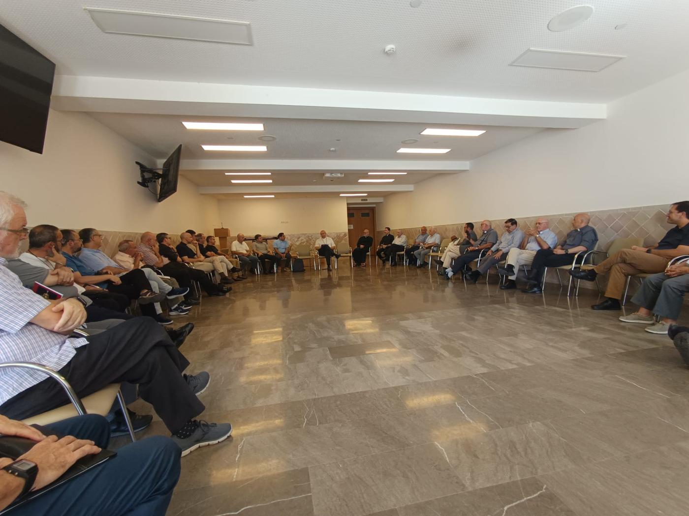 Visita del Obispo al clero de los arciprestazgos de Los Ángeles y San Cayetano, de Málaga